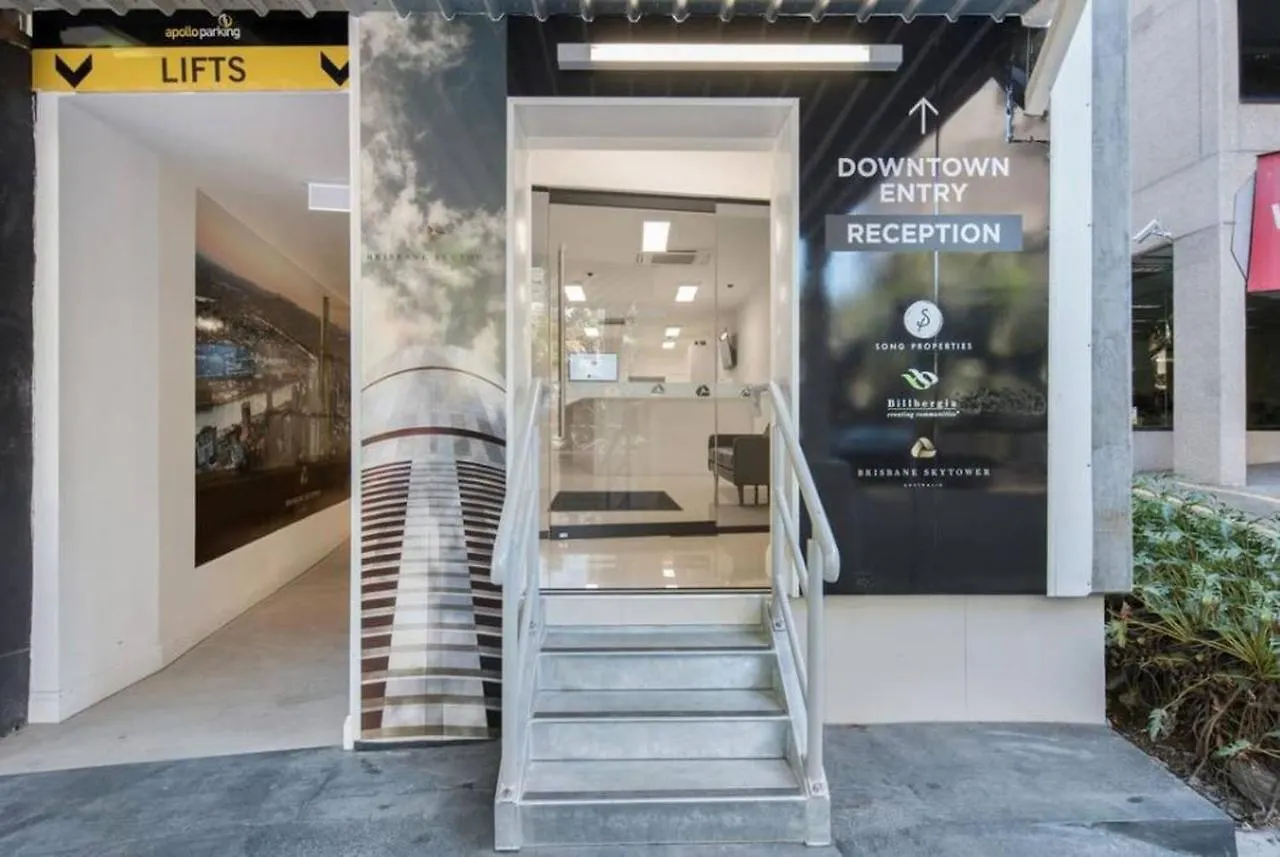 Apartment Hotel Heavenly Views Above 60F - New Luxury 2Bd/2Bath. Brisbane